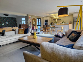 Magnifique Villa de luxe POPPIES HOLIDAY Confort pour un hiver Cosy en Normandie À 2 mn à pied de la plage, mer, jardin, SPA Jaccuzi & Baby-foot, GROUPE, FAMILLE, EVJF